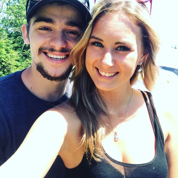 Meet your Posher, Jessica - Picture 1 of 1